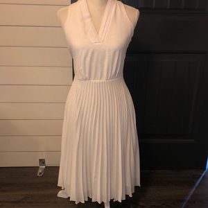 CATOS White Vintage Look Chiffon Flow Dress